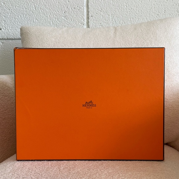 Hermès pink patent leather women’s sandals size 37 - Picture 1 of 5